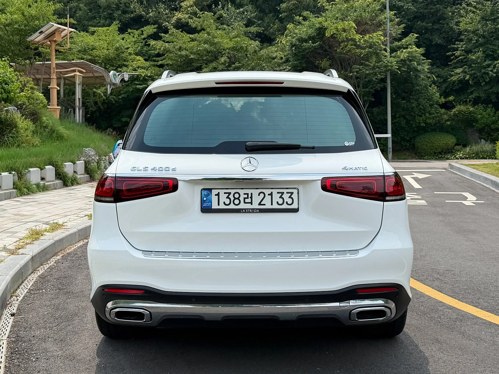 벤츠 GLS 400d 2022 흰색 사진 4
