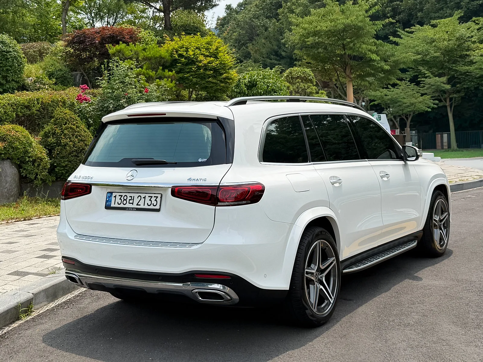 벤츠 GLS 400d 2022 흰색 사진 5