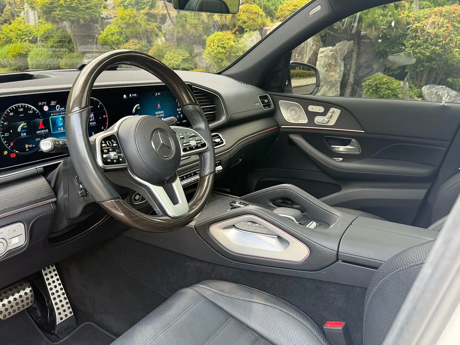 벤츠 GLS 400d 2022 흰색 사진 6