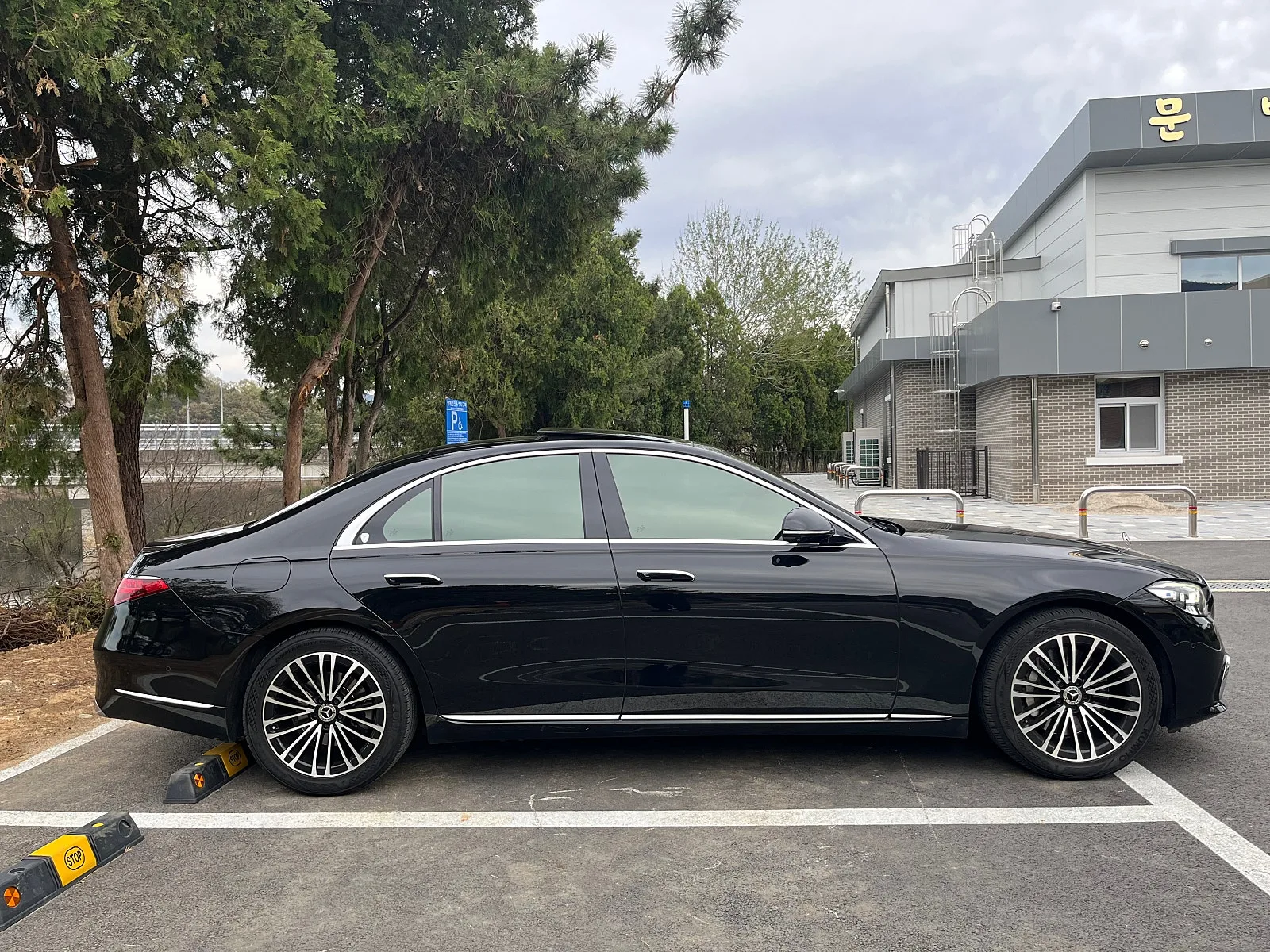 벤츠 S350D 2022 블랙 사진 8