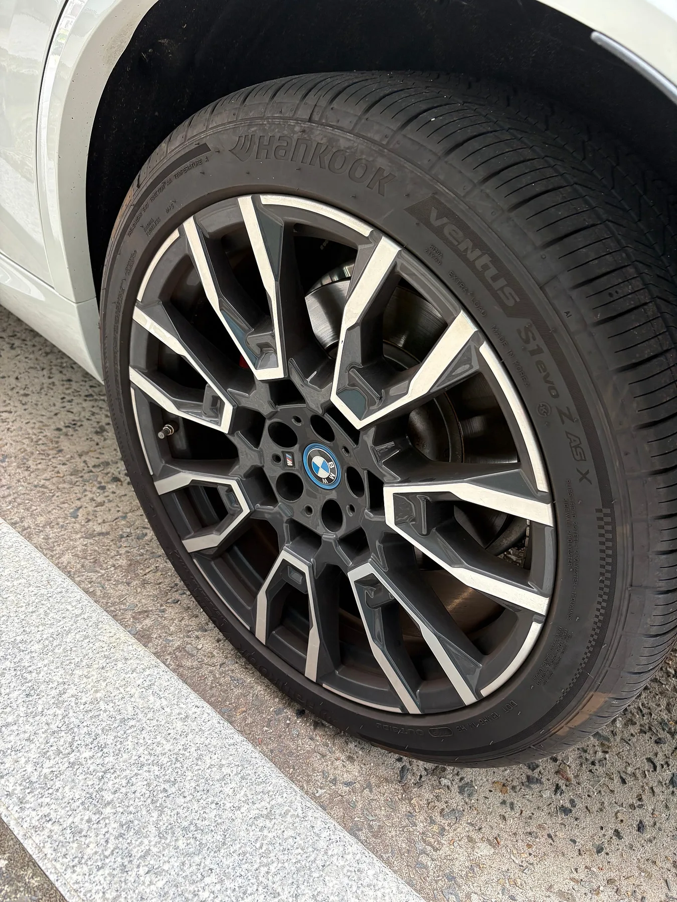 BMW X5 50e MSP Pro LCI 2025 미네랄 화이트 사진 6