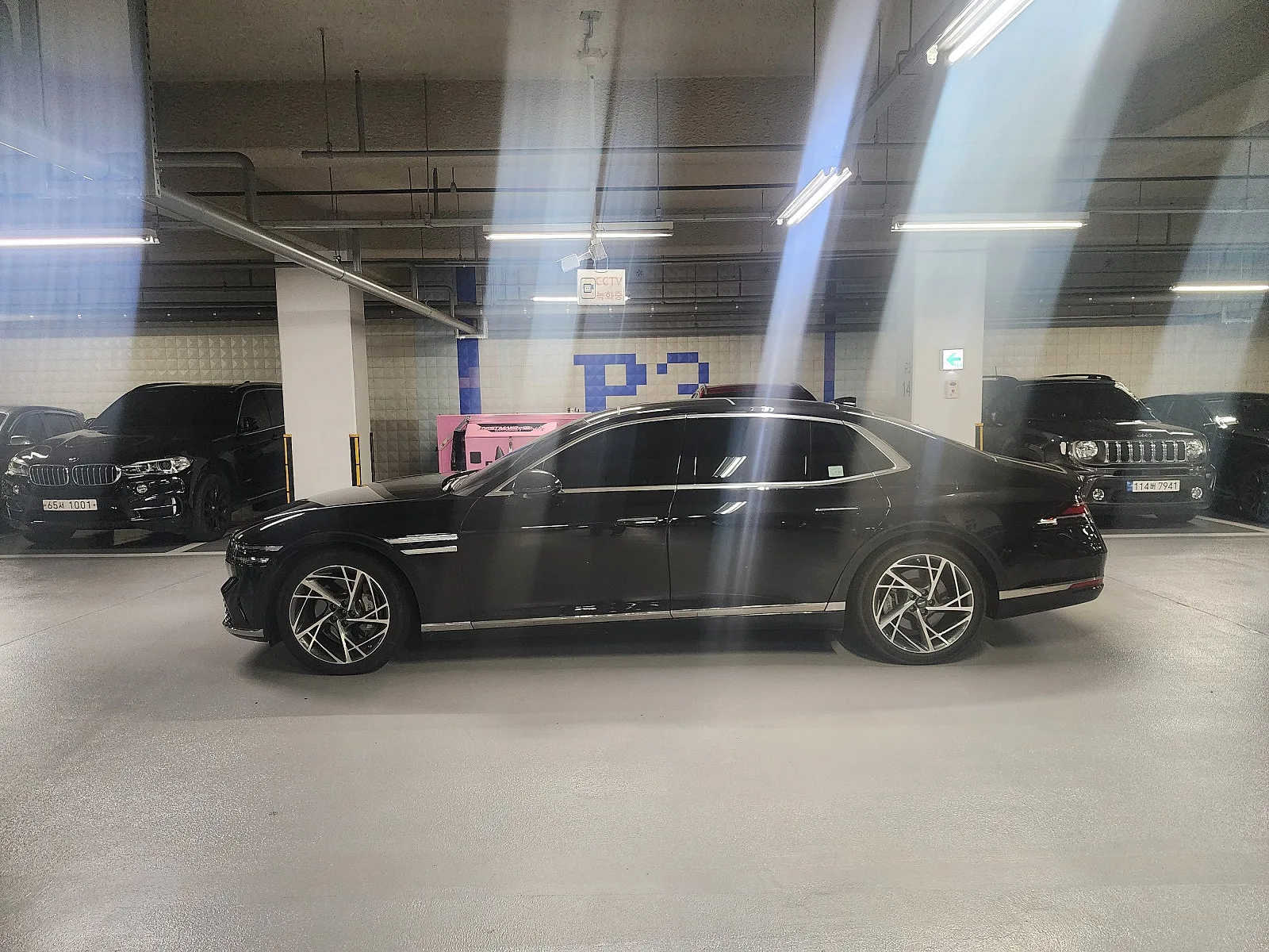 제네시스 G90 RS4 2022 블랙 사진 3