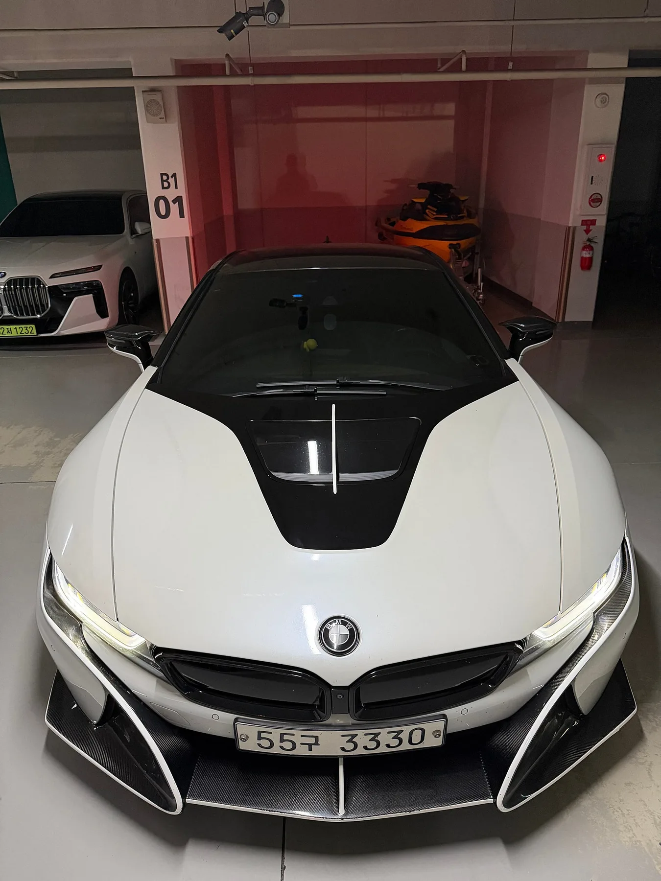 BMW i8 2016 화이트 사진 1