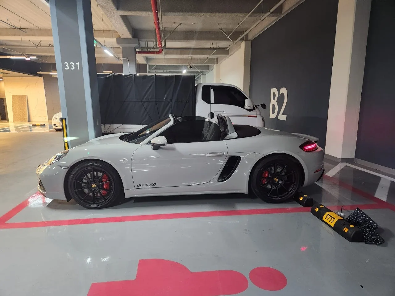 포르쉐 718 박스터 GTS 4.0 2023 크레용 사진 2