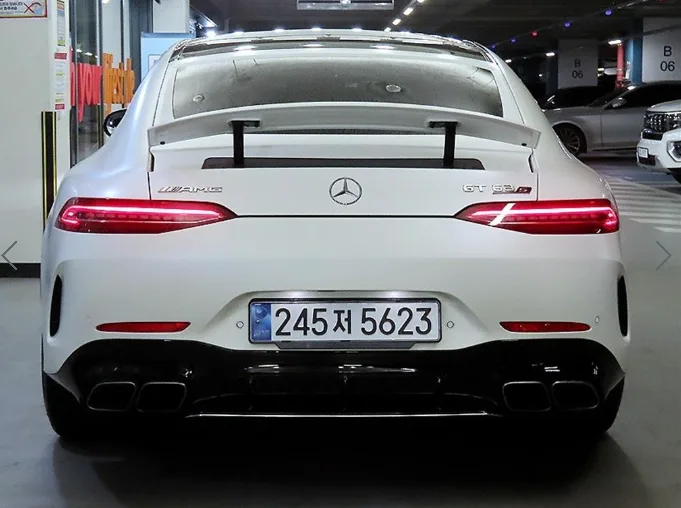 벤츠 AMG GT 63 S 4MATIC+ 2023 무광흰색 사진 3
