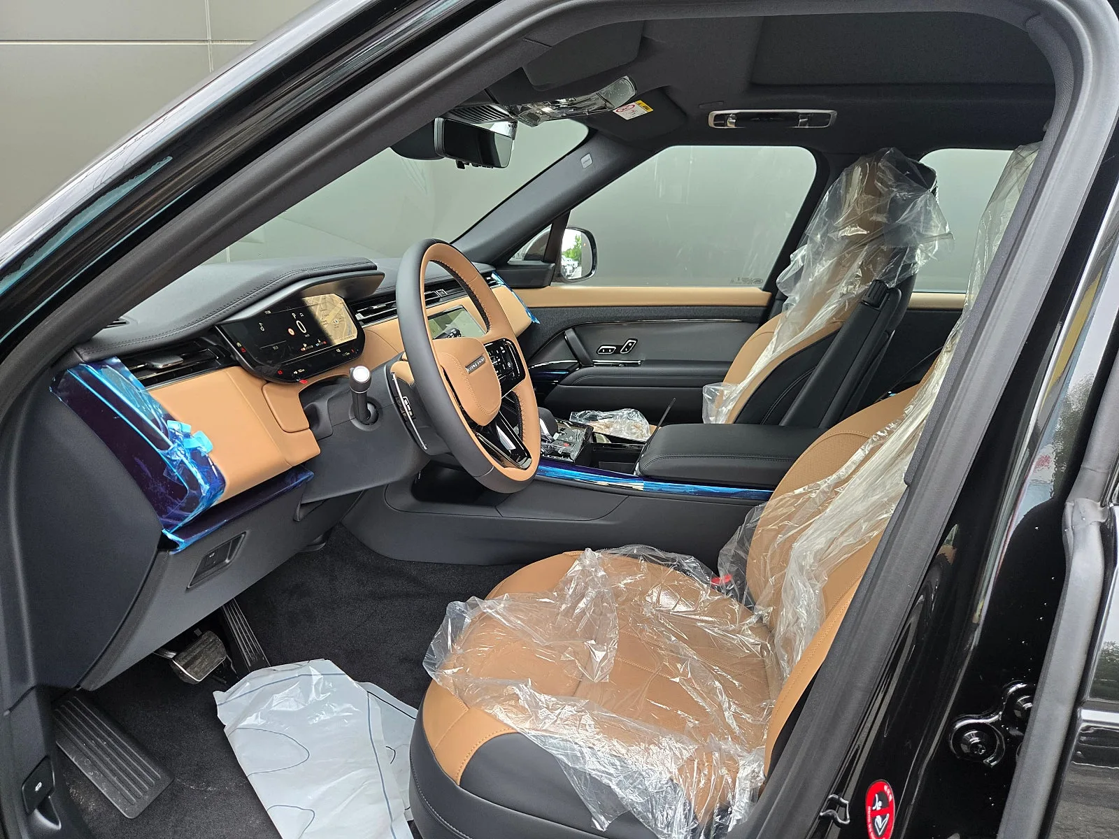 랜드로버 레인지로버 스포츠 P360 Dynamic HSE 2026 산토리니 블랙 사진 7