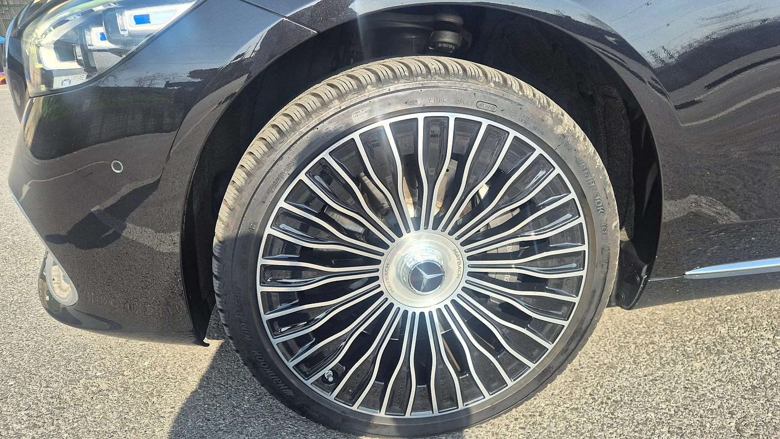 벤츠 마이바흐 S 680 2023 블랙 사진 4