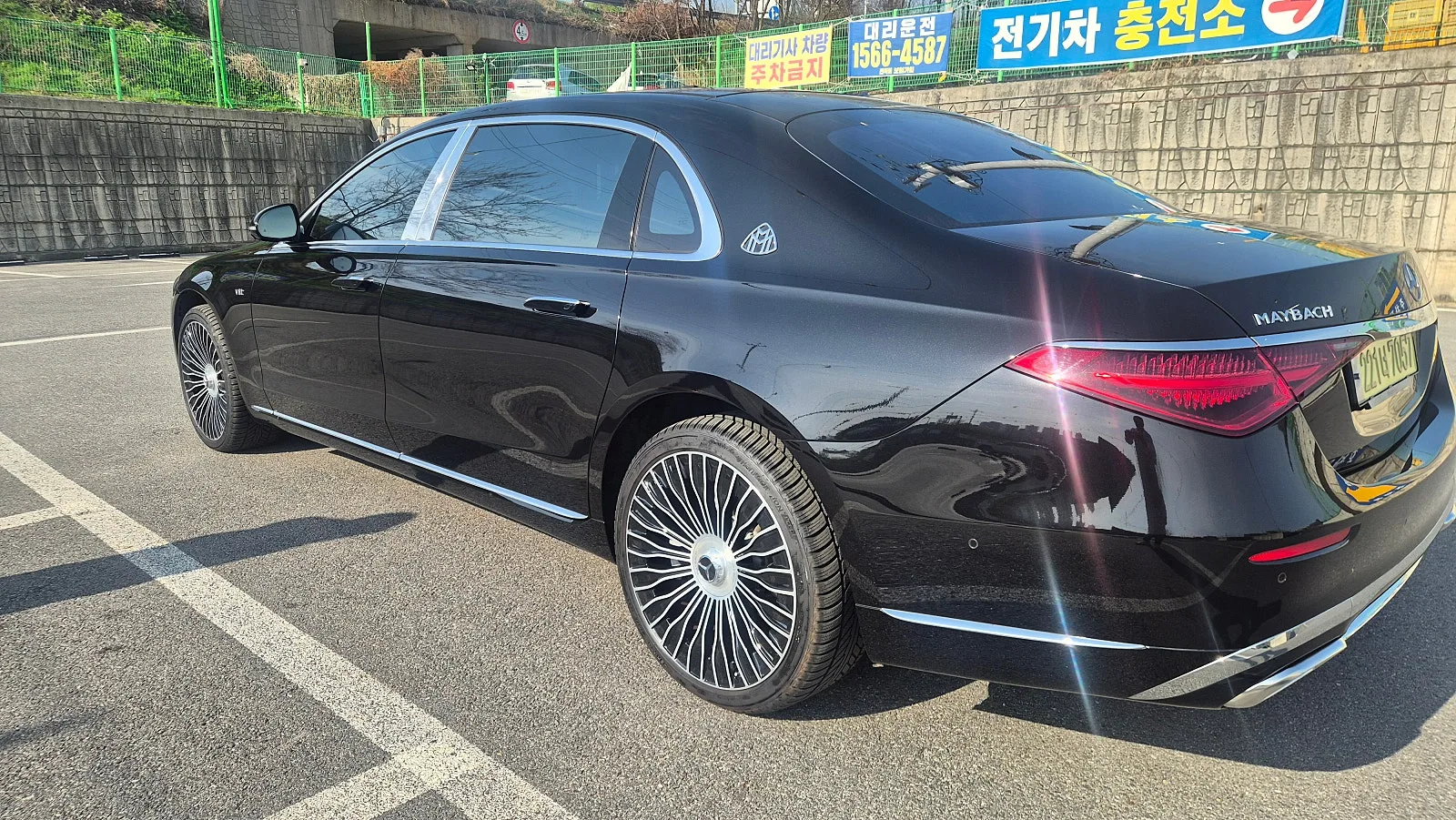 벤츠 마이바흐 S 680 2023 블랙 사진 5