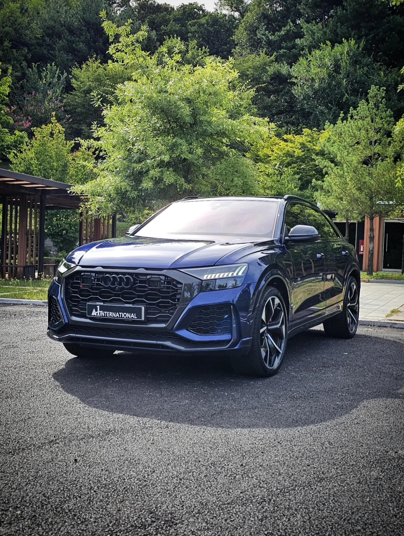 아우디 RSQ8 2021 네이비 사진 1
