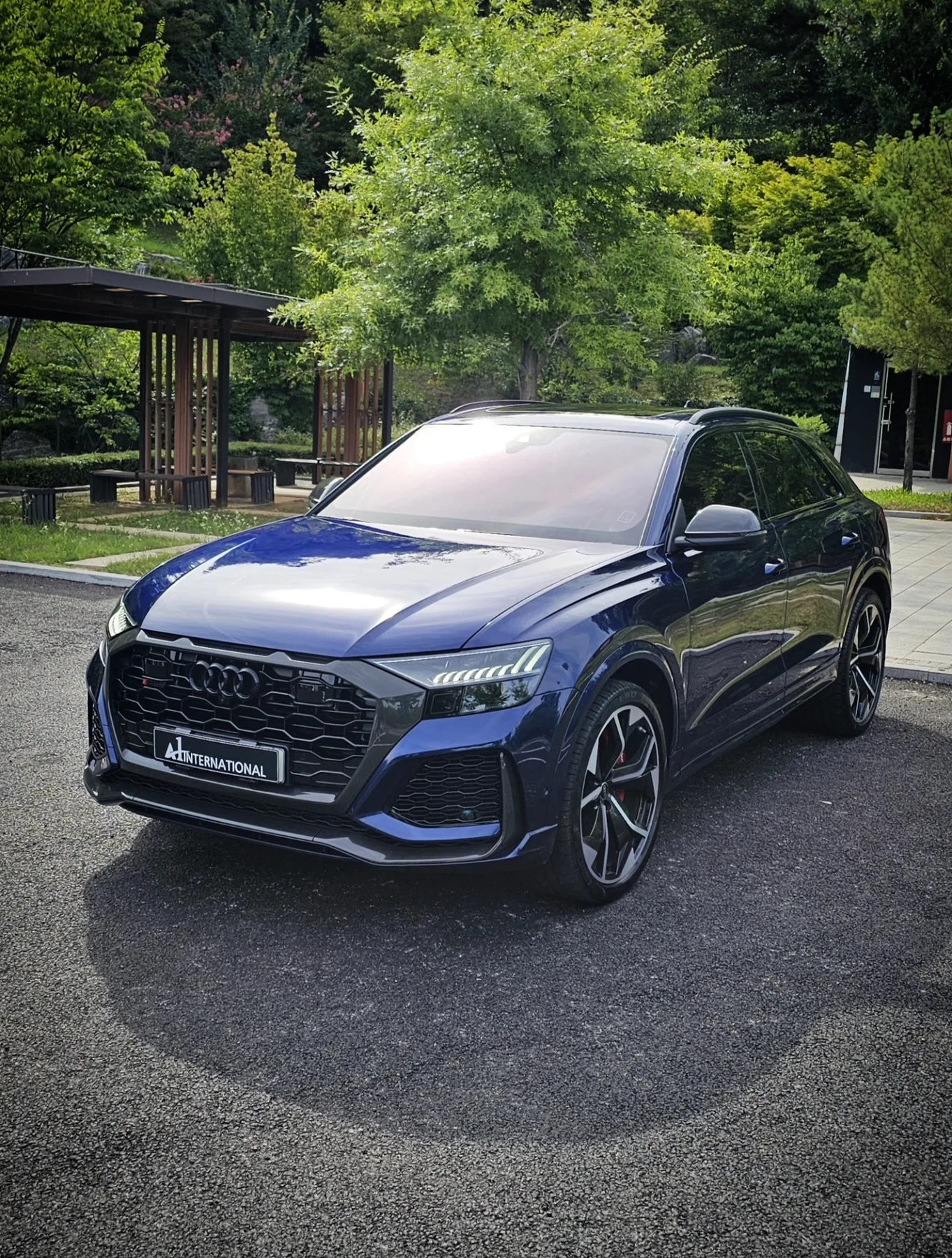 아우디 RSQ8 2021 네이비 사진 5