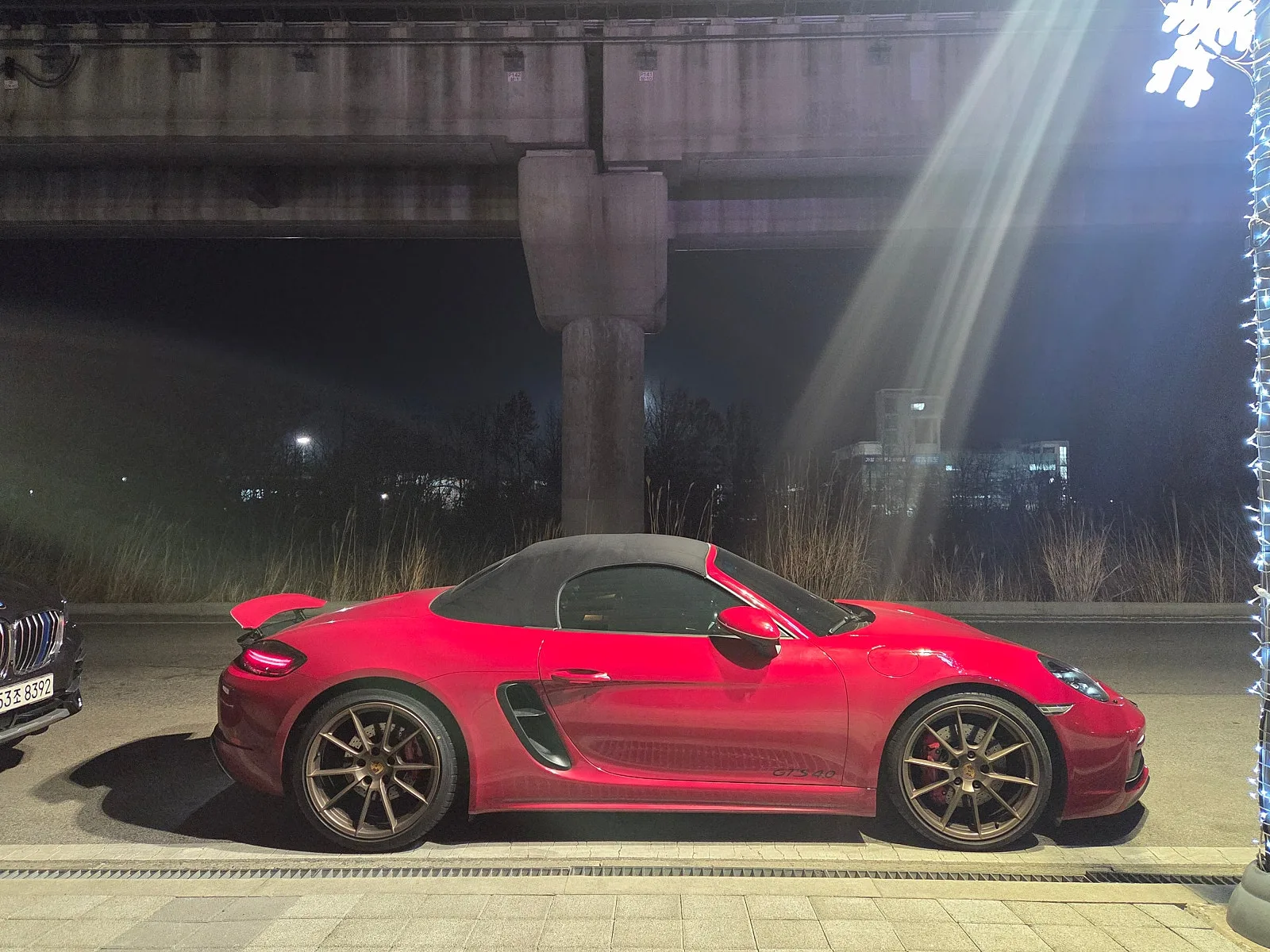 포르쉐 박스터 4.0 GTS 2021 카민레드 사진 4