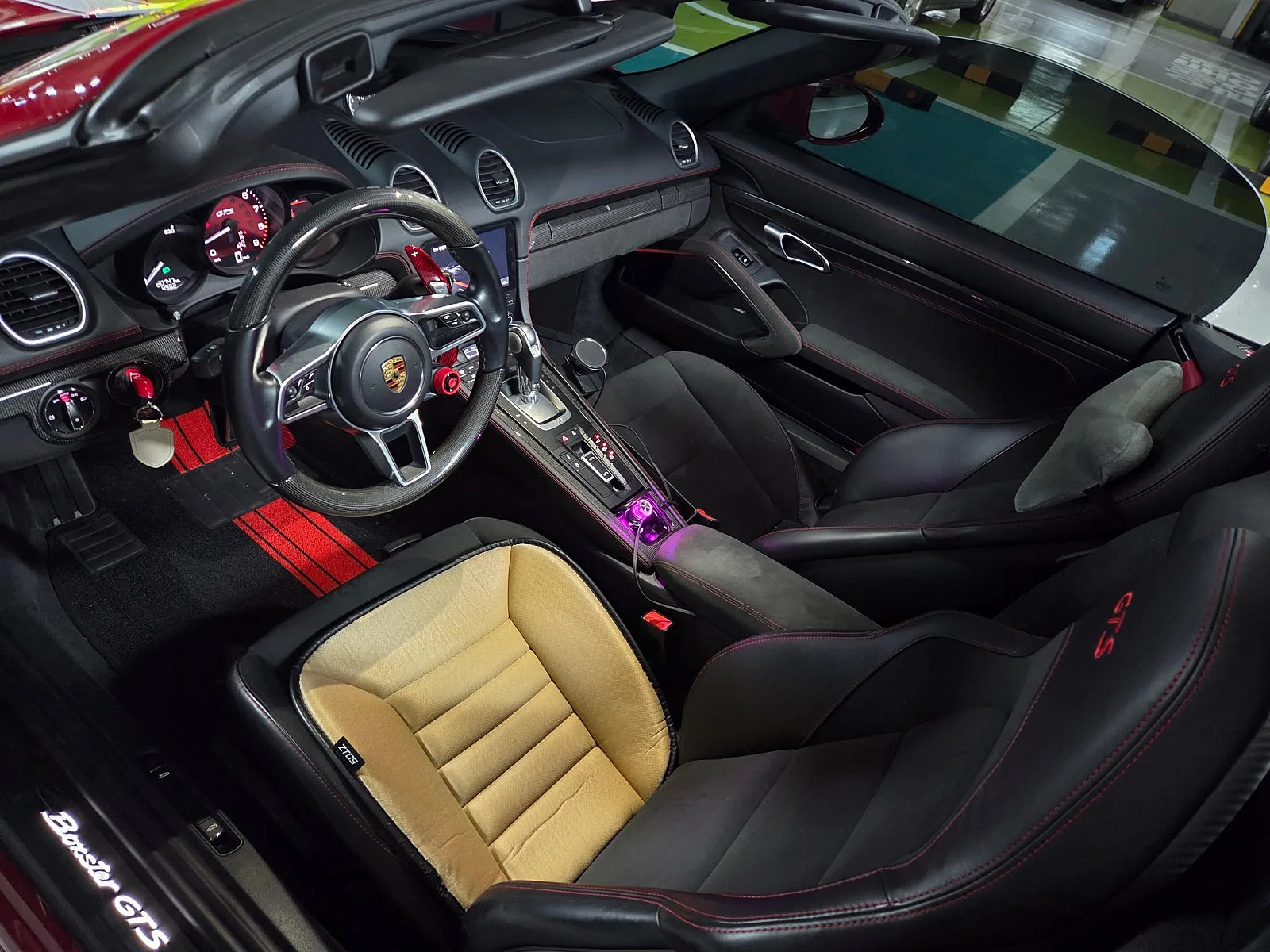 포르쉐 박스터 4.0 GTS 2021 카민레드 사진 5