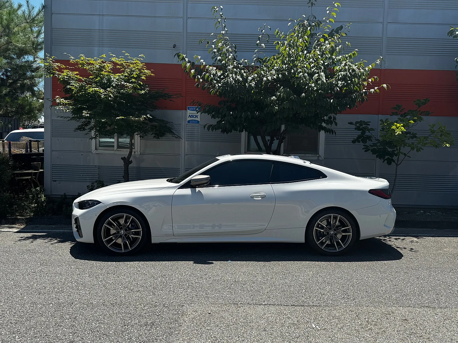 BMW M440i 쿠페 xDrive 2025 실버 사진 3