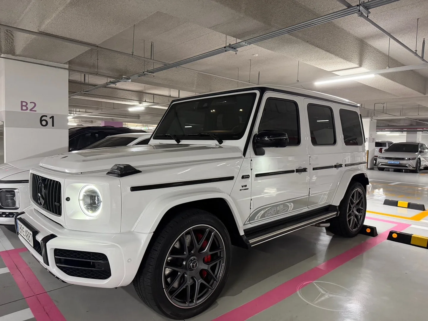 벤츠 G클래스 G63 55에디션 2022 화이트 사진 3