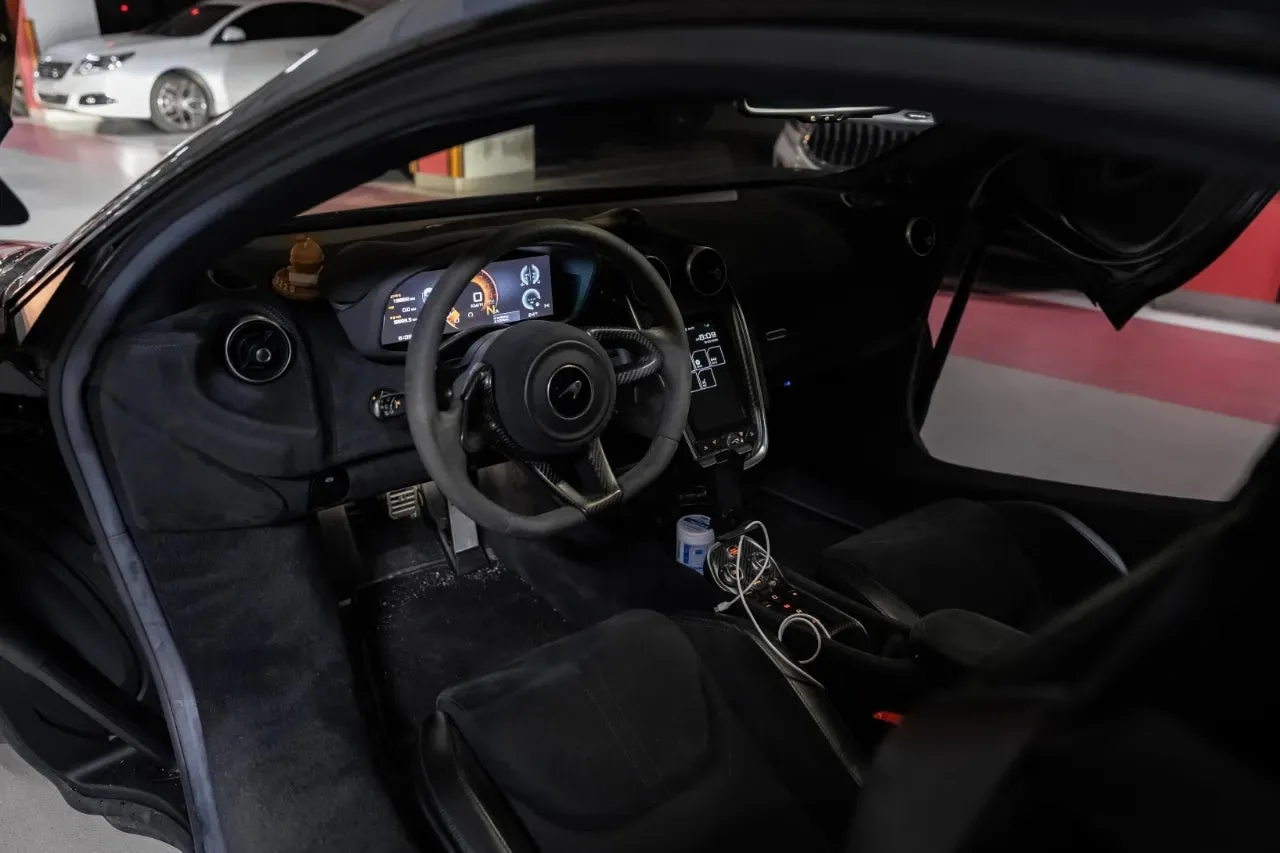 맥라렌 600LT 2021 건메탈 사진 6