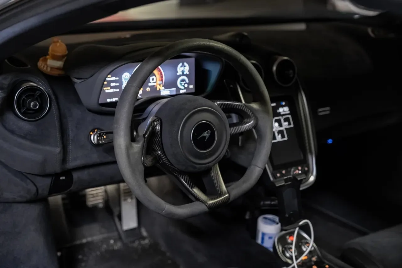 맥라렌 600LT 2021 건메탈 사진 8