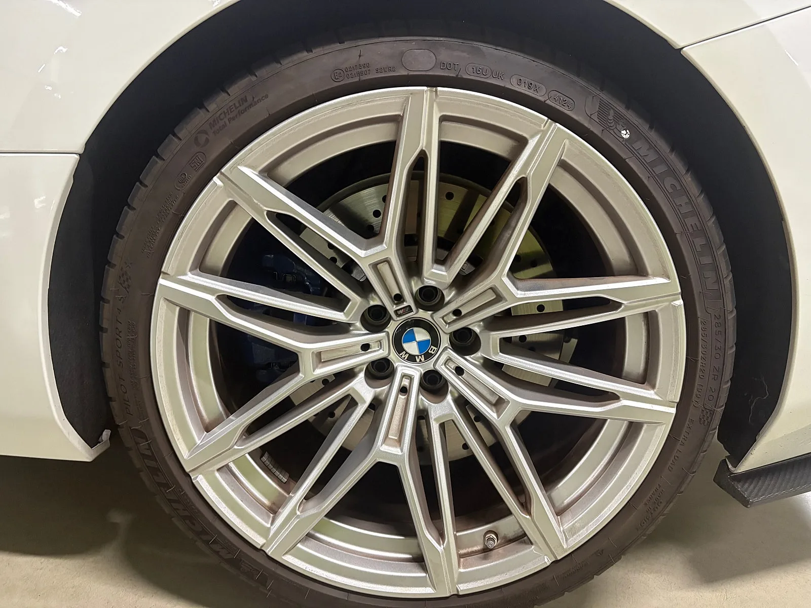 BMW M2 Coupe LCI P2 2025 화이트 사진 5