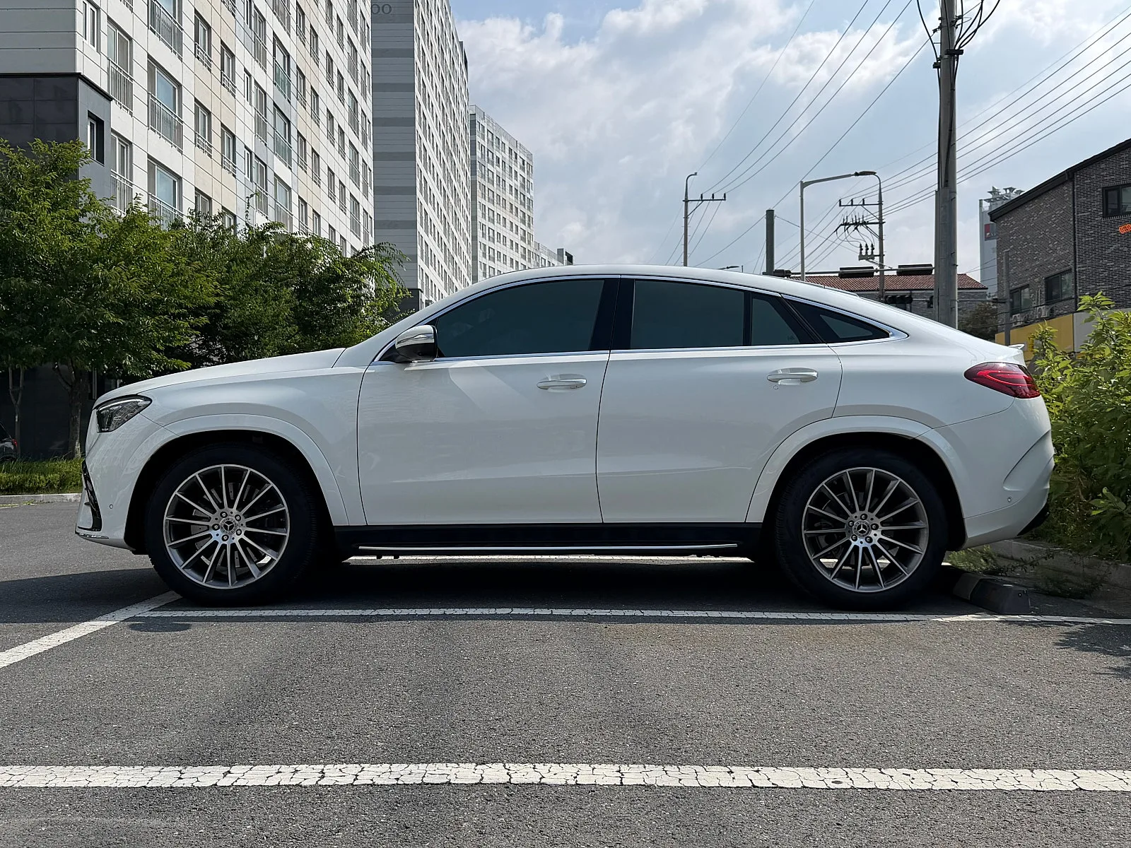 벤츠 GLE450d 4MATIC 쿠페 2023 화이트 사진 2