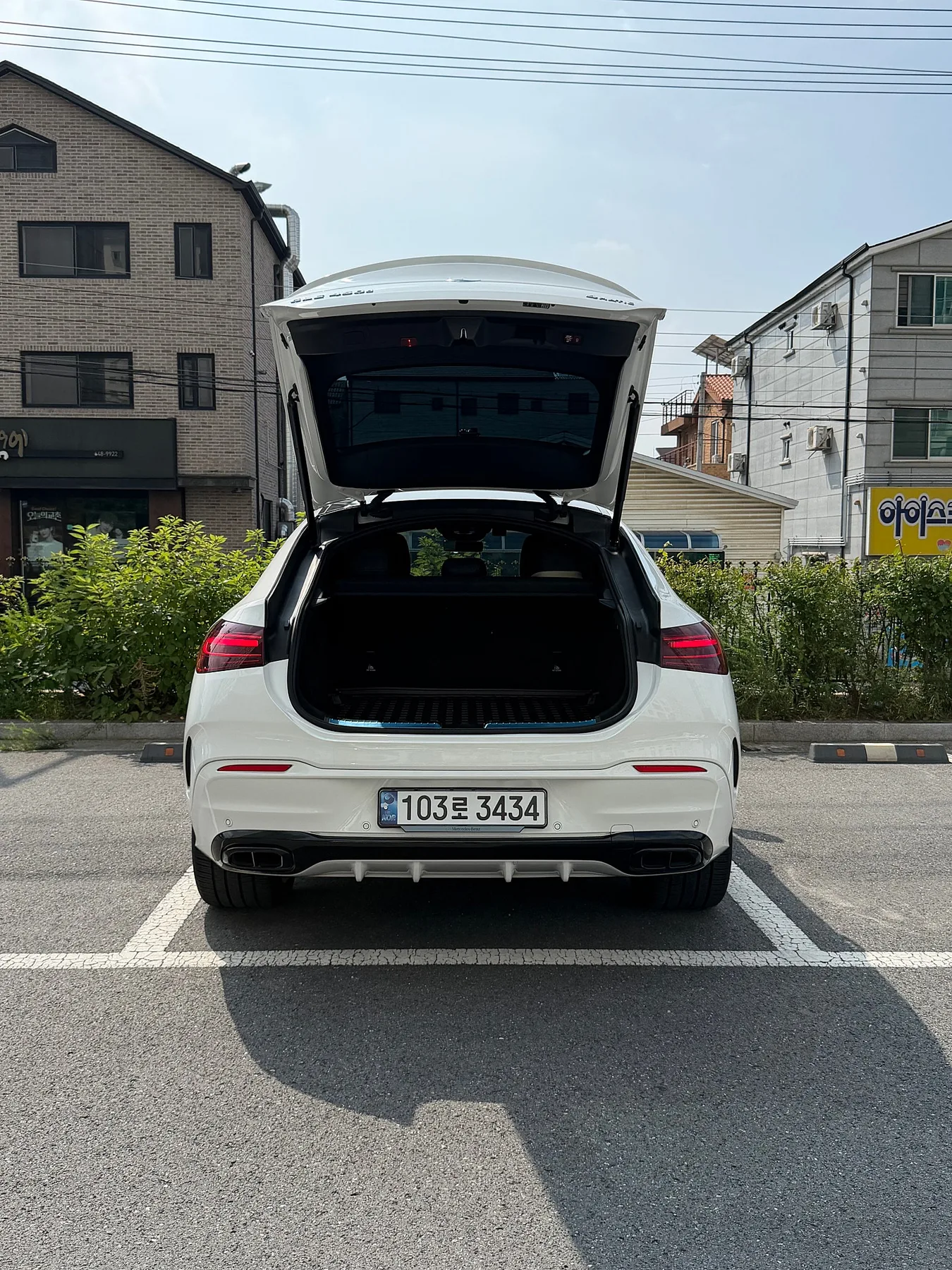벤츠 GLE450d 4MATIC 쿠페 2023 화이트 사진 5