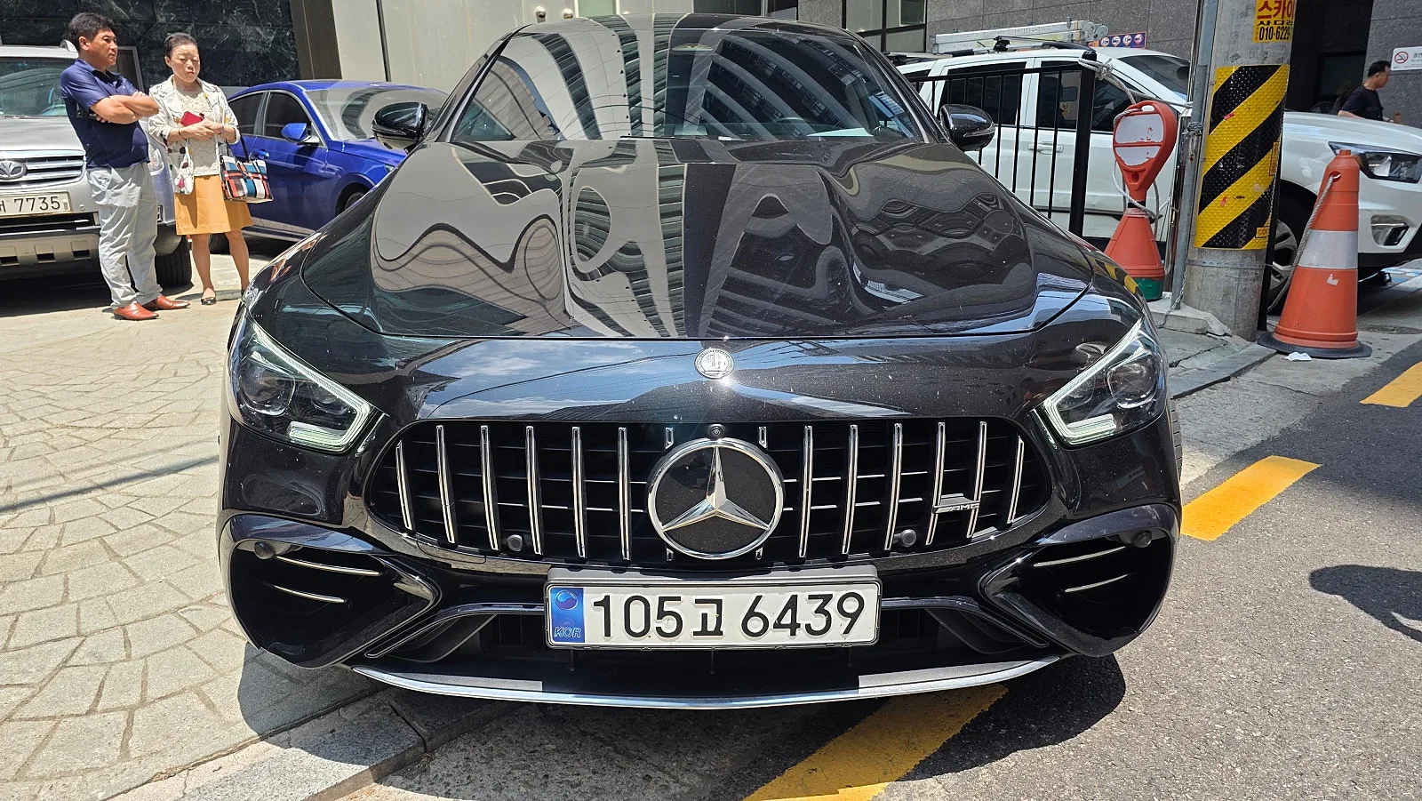 벤츠 AMG GT 43 4MATIC+ 2025 블랙 사진 6