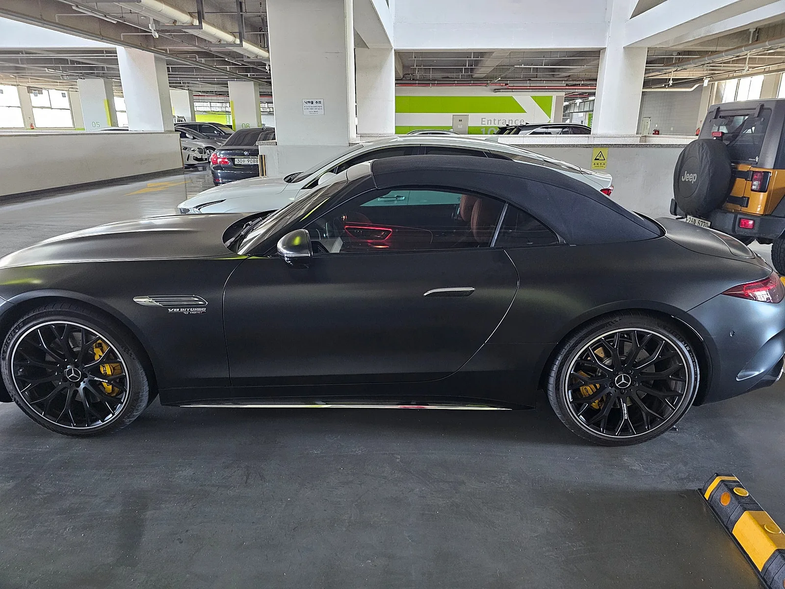 벤츠 SL63 AMG 2023 무광블랙 사진 2