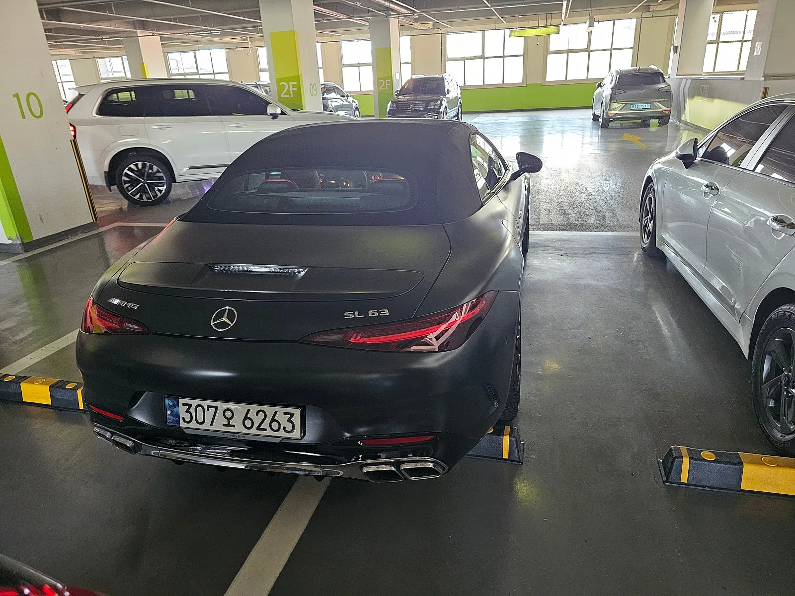 벤츠 SL63 AMG 2023 무광블랙 사진 4