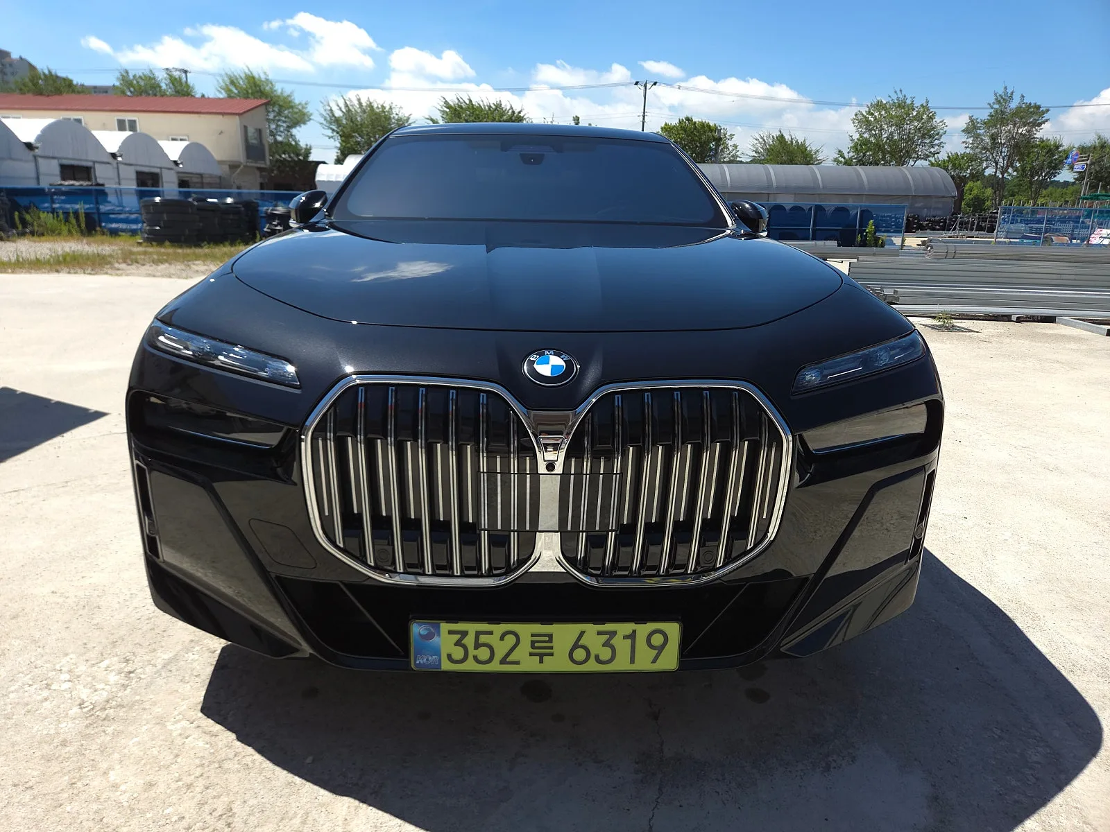 BMW 740d 2026 블랙 사진 1