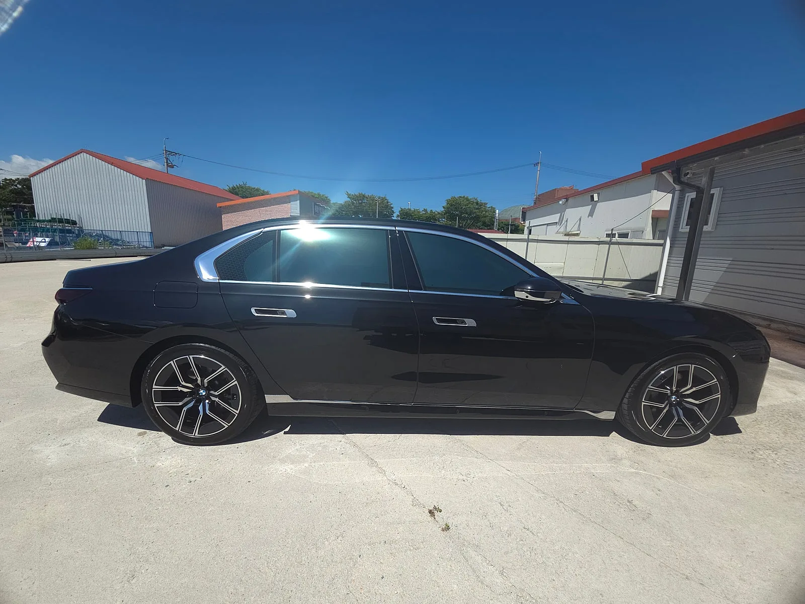 BMW 740d 2026 블랙 사진 7