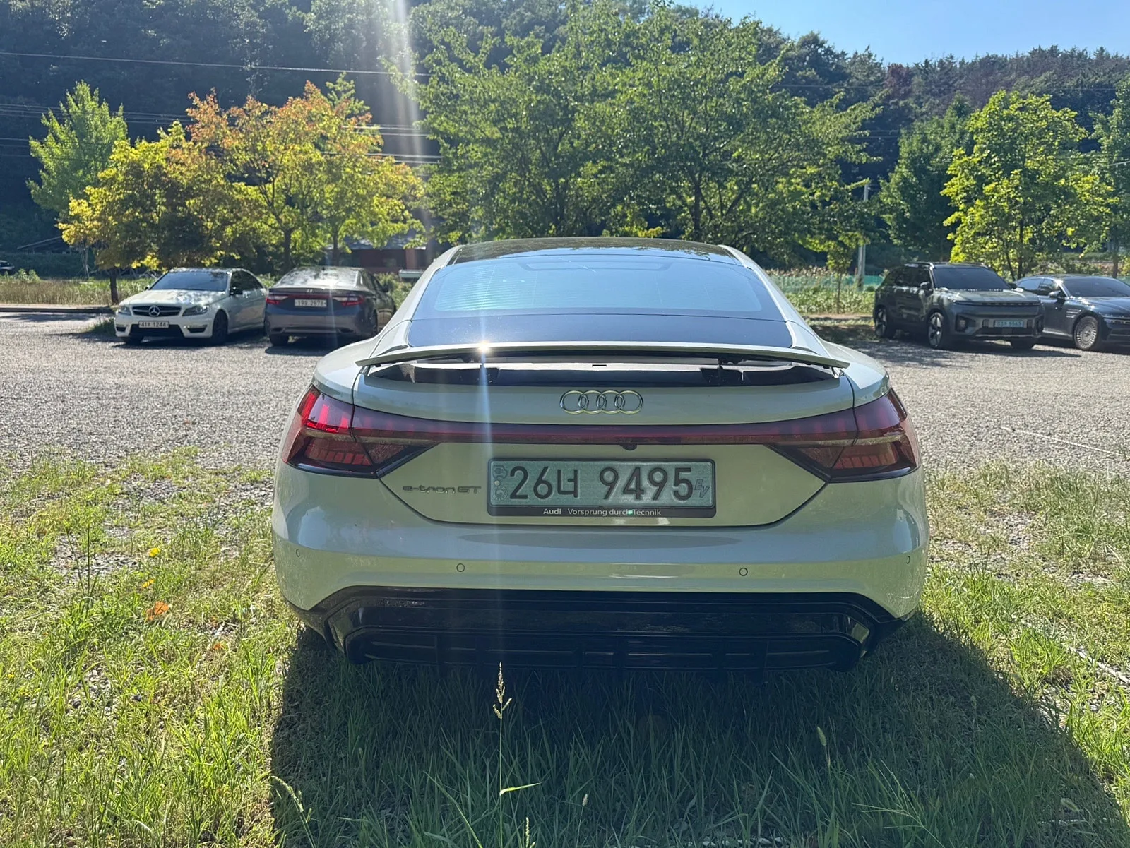 아우디 e트론 GT 프리미엄 2023 화이트 사진 4