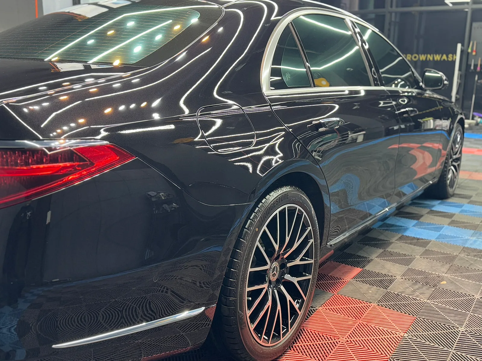 벤츠 S450L 4MATIC 2024 블랙 사진 4
