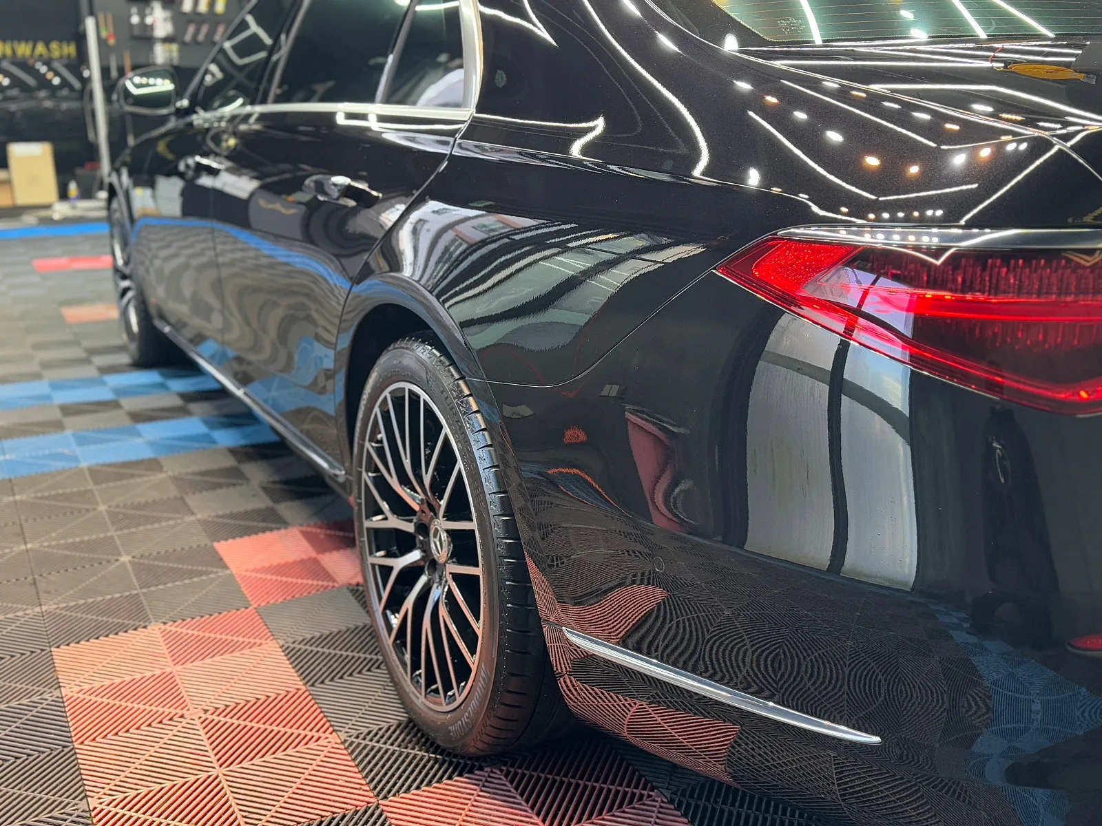 벤츠 S450L 4MATIC 2024 블랙 사진 5