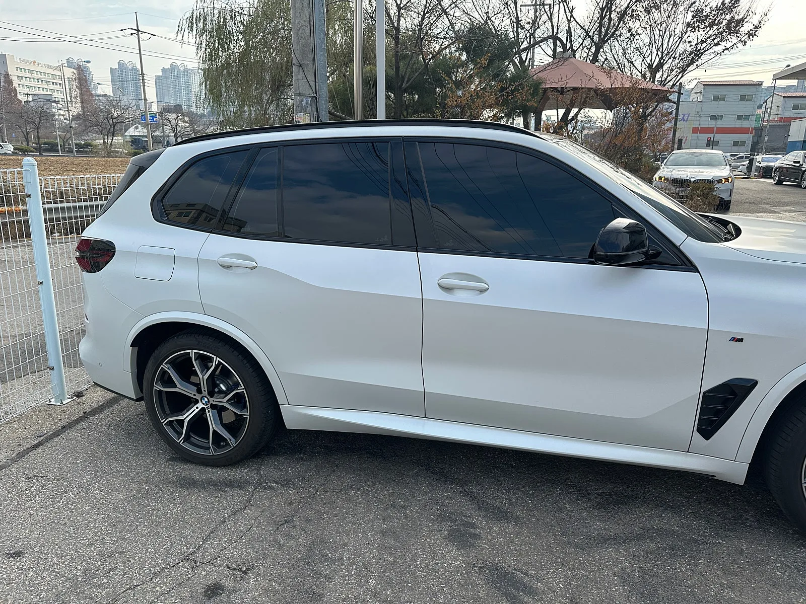 BMW X5 40i MSP 2024 화이트 사진 8