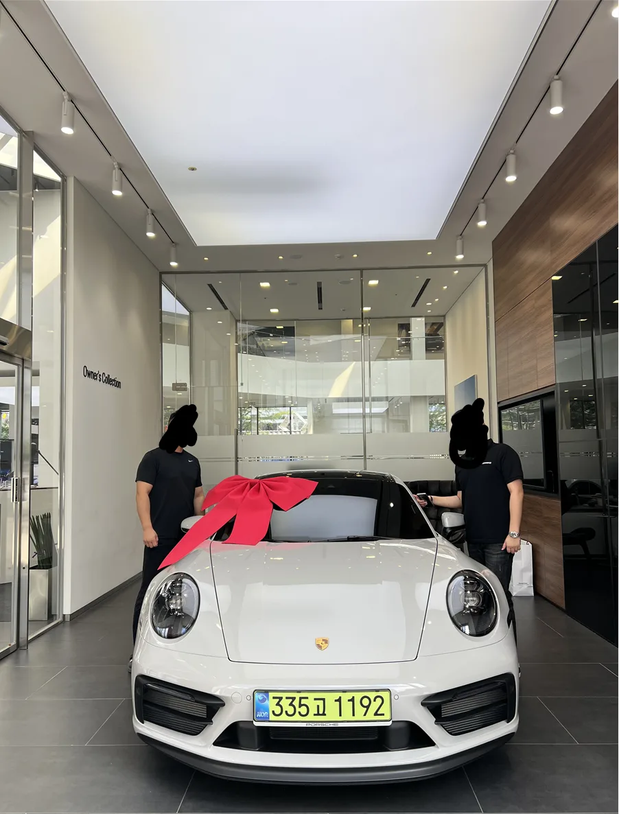 포르쉐 911 카레라 GTS 2024 크레용 사진 1