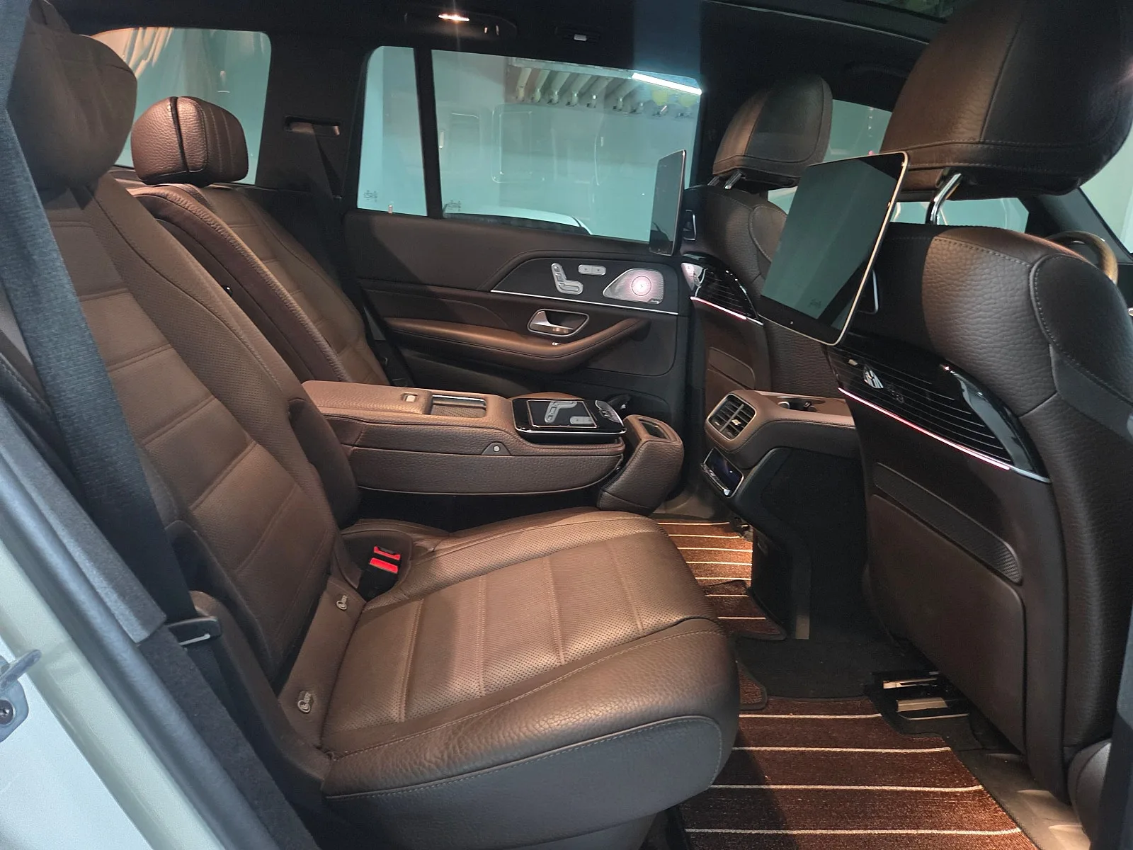 벤츠 GLS 400D 마이바흐 컨버젼 2022 화이트 사진 6