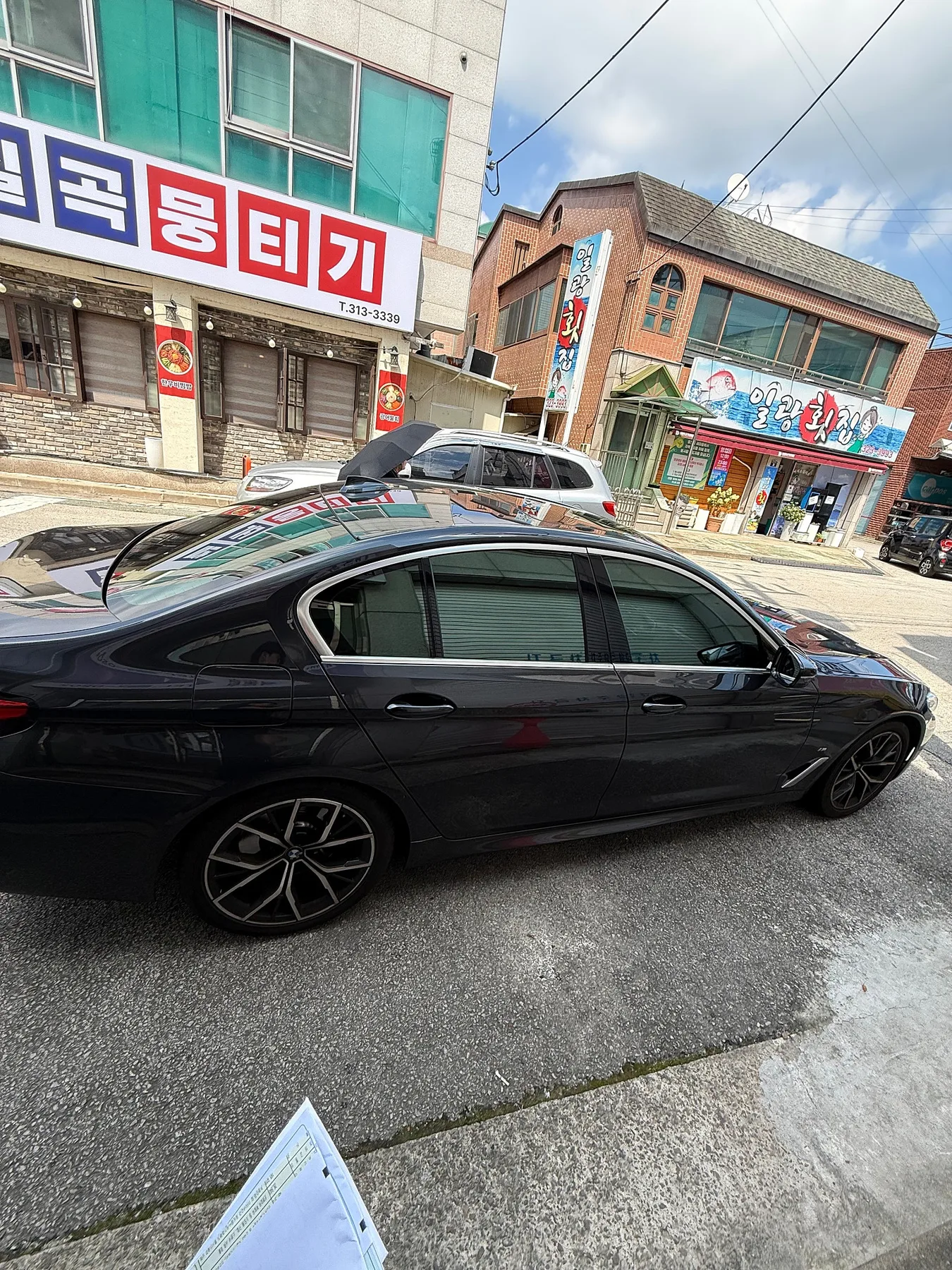 BMW 530i M Sport 2022 블랙 사진 5
