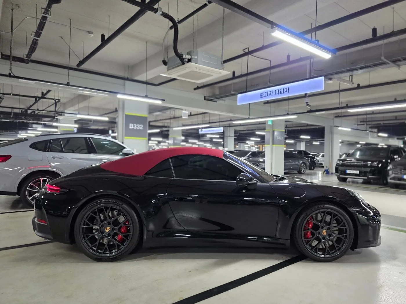 포르쉐 911 카레라 카브리올레 GTS 2025 블랙 사진 4