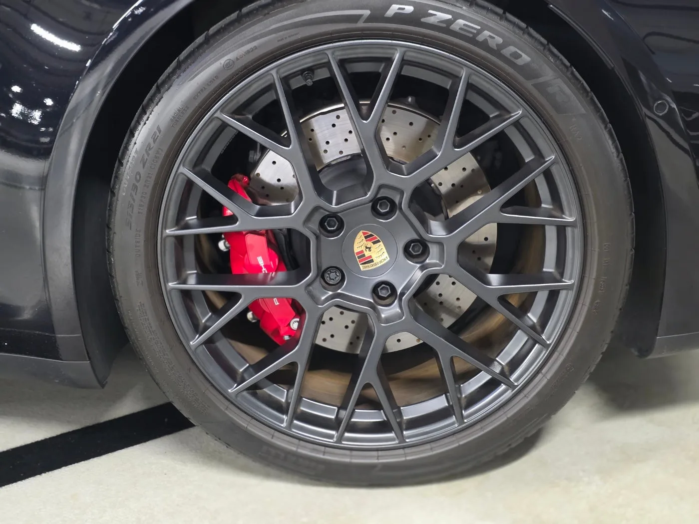 포르쉐 911 카레라 카브리올레 GTS 2025 블랙 사진 6