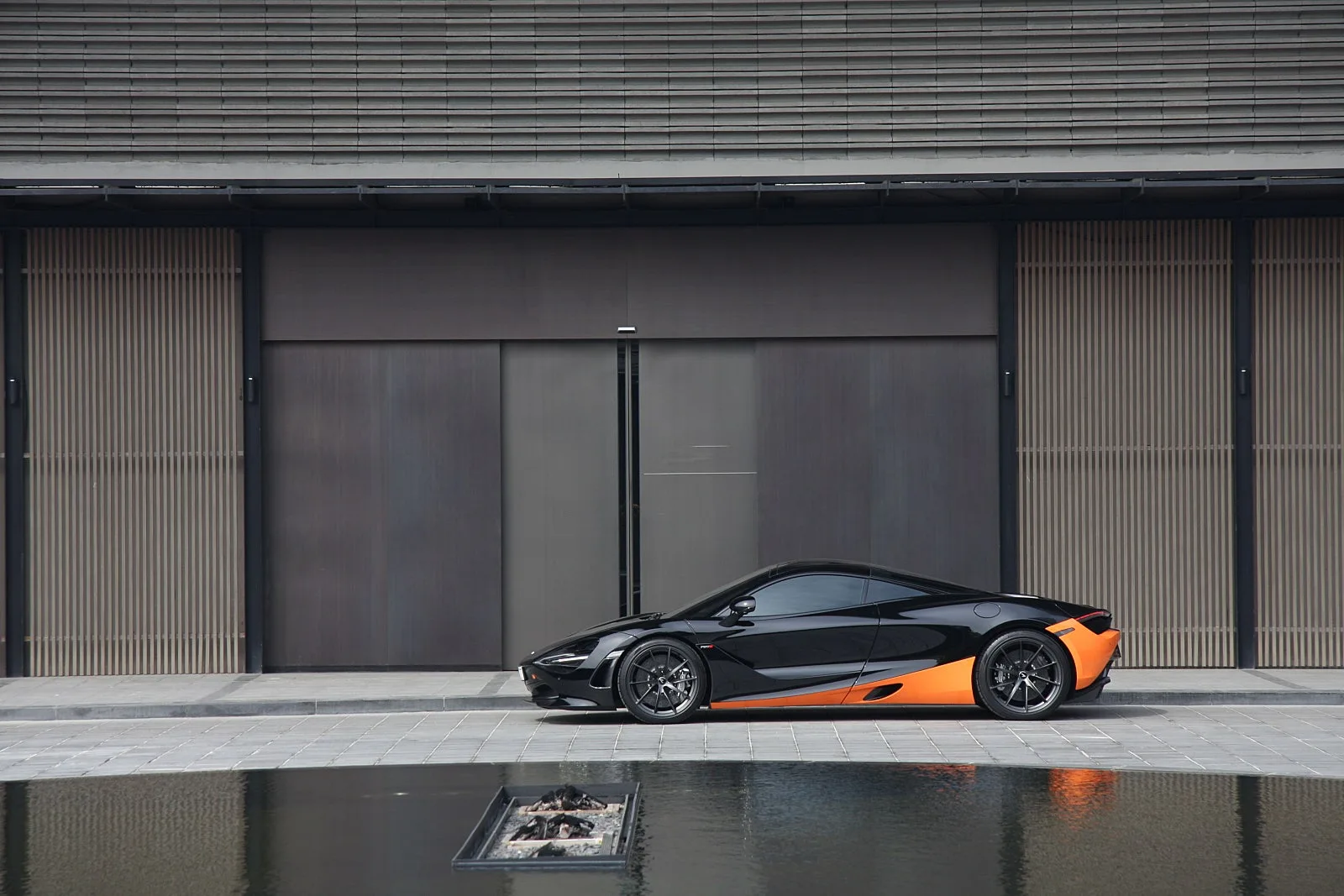 맥라렌 720S Coupe 2019 블랙 사진 7