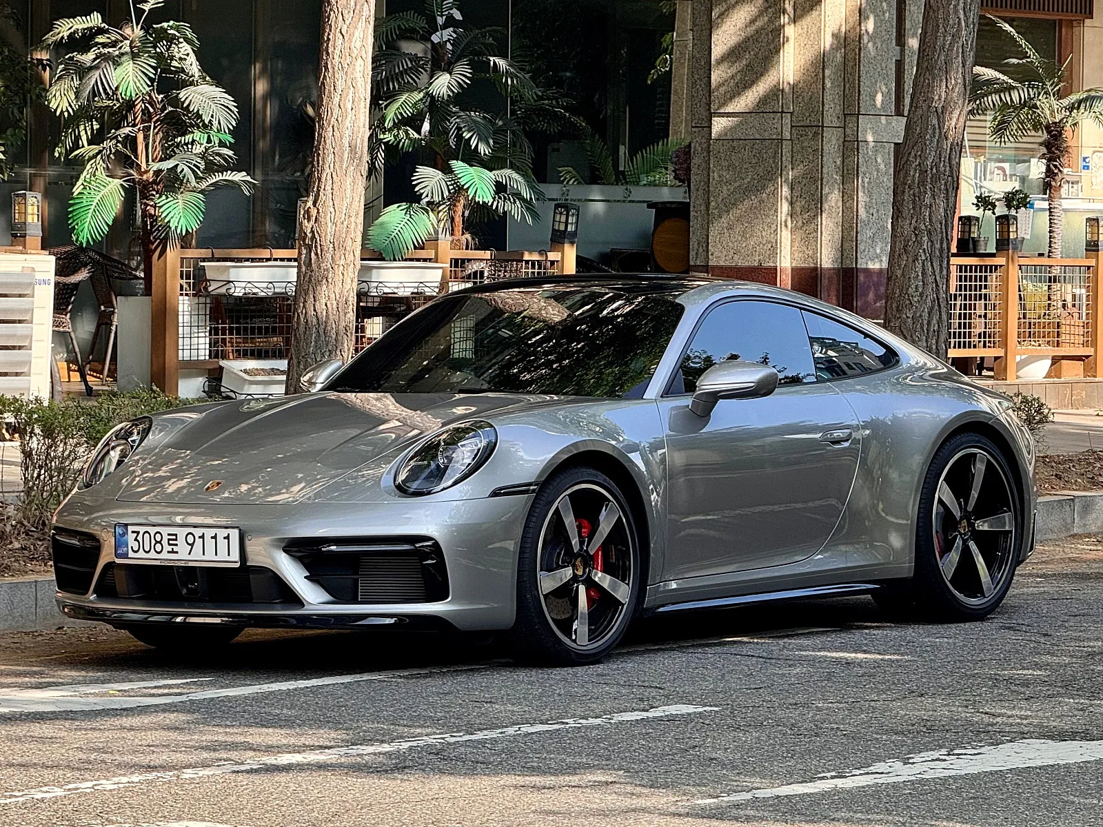 포르쉐 911 992.1 카레라 4S 2025 GT실버 사진 4