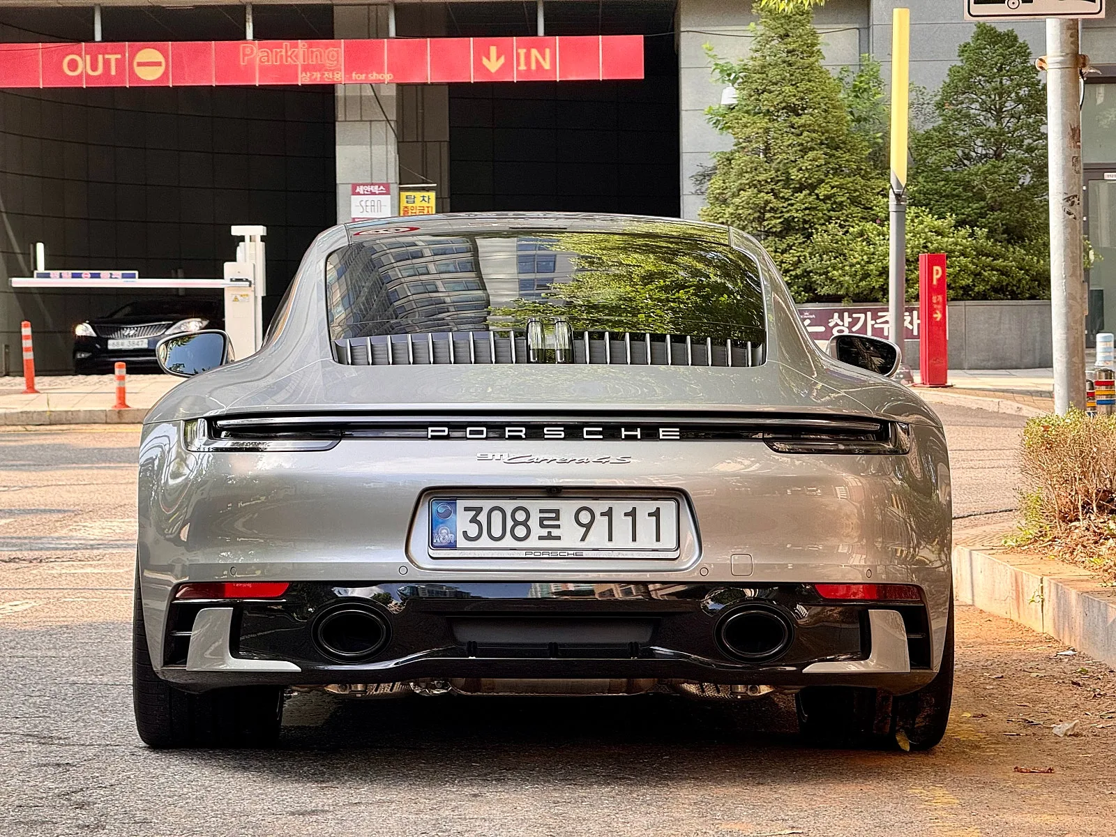 포르쉐 911 992.1 카레라 4S 2025 GT실버 사진 6