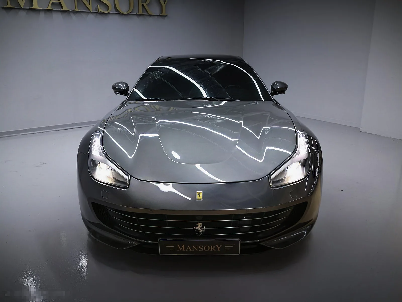 페라리 GTC4루쏘T V8 2019 그리지오 실버스톤 사진 1