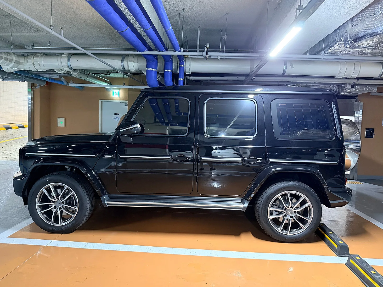 벤츠 G450d 2026 검정 사진 3