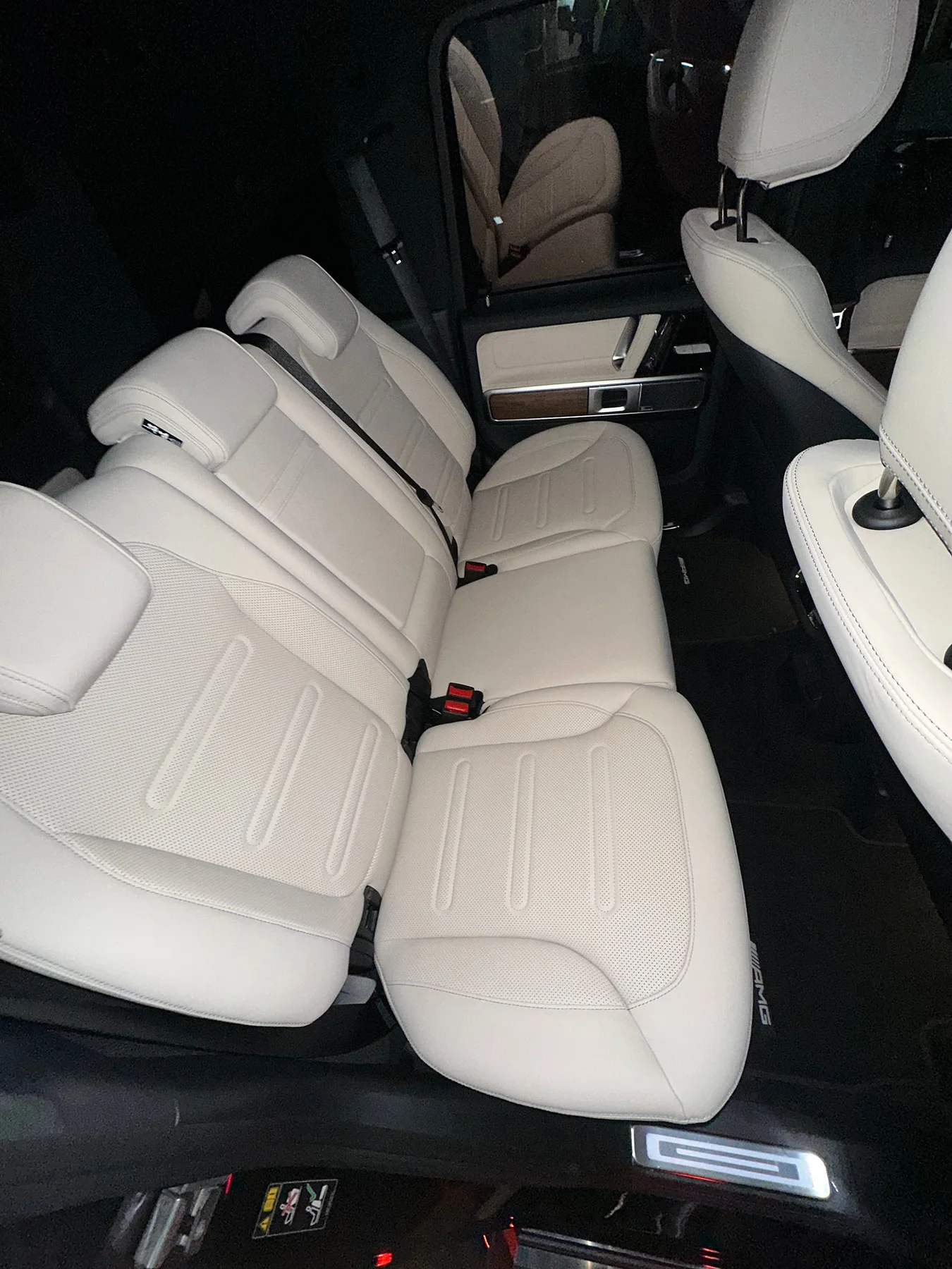 벤츠 G450d 2026 검정 사진 5