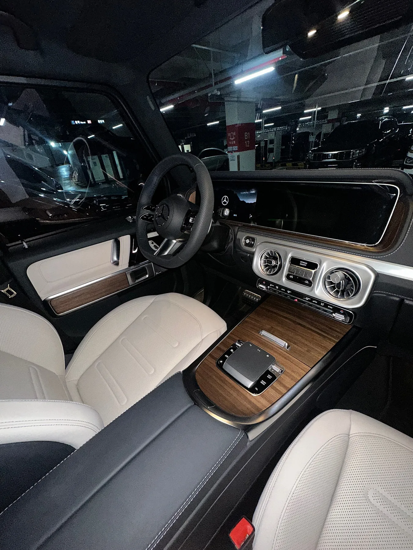 벤츠 G450d 2026 검정 사진 7