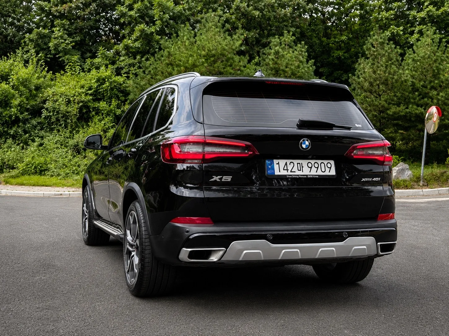 BMW X5 xDrive40i xLine 2023 블랙 사진 1