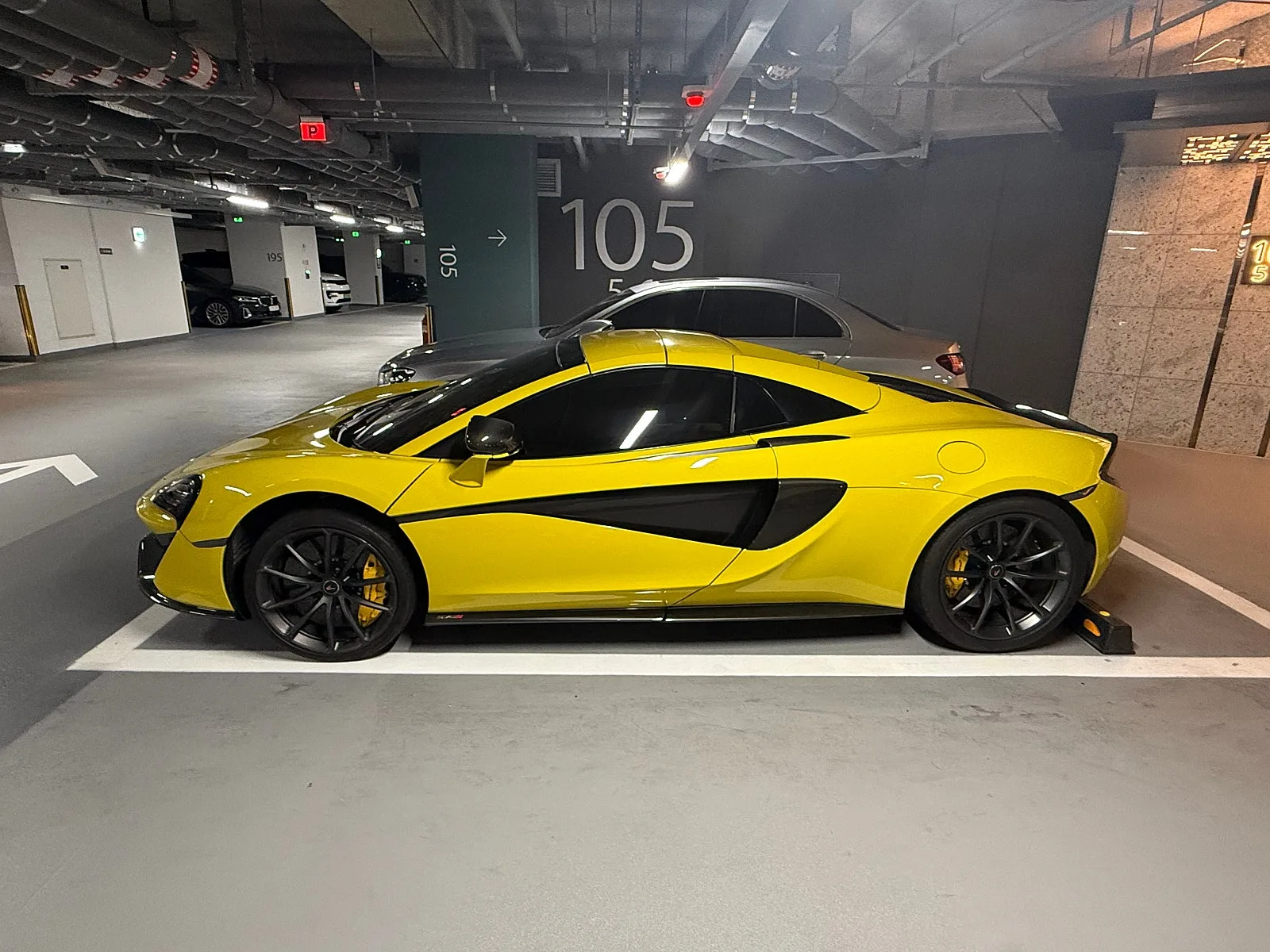 맥라렌 570S Spider 2018 Sicilian Yellow 사진 6