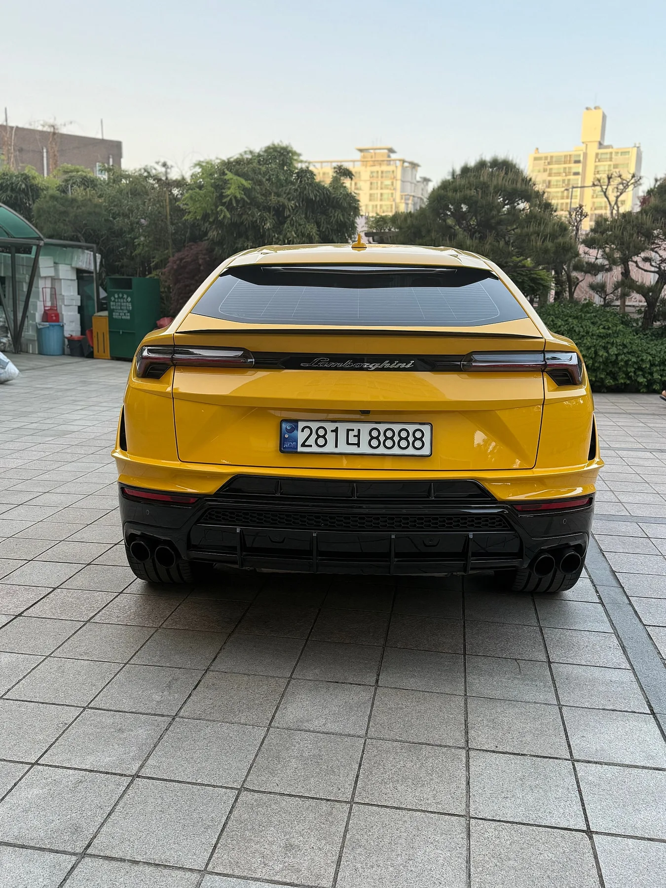 람보르기니 우루스 S 2024 노랑색 사진 5