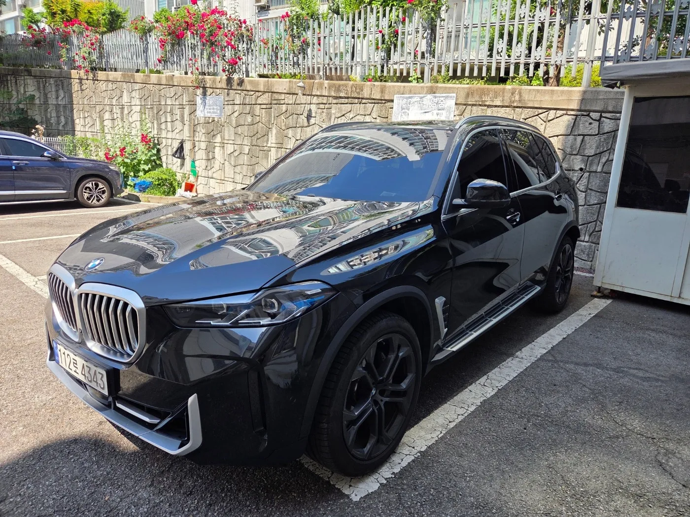 BMW X5 40i 7인승 2024 블랙 사진 2
