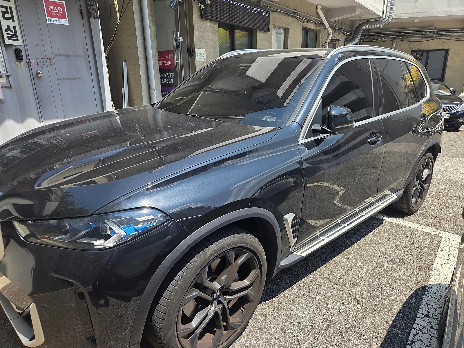 BMW X5 40i 7인승 2024 블랙 사진 5