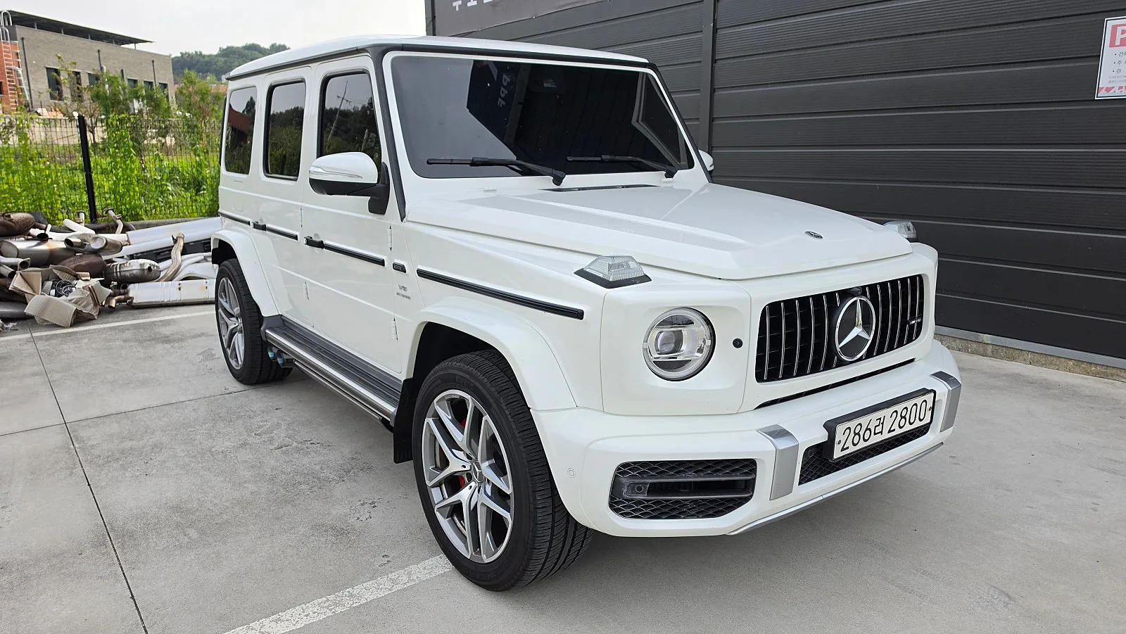 벤츠 G63 AMG 2021 흰색 사진 2